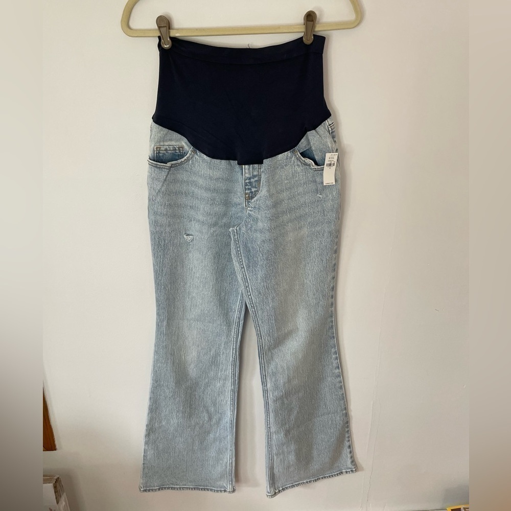 Old Navy Maternity Light Wash Maternity Jean flare nwt size 10